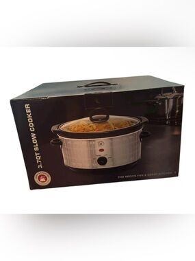 3.7QT Silver Slow Cooker with Glass Lid - Compact Crock Pot